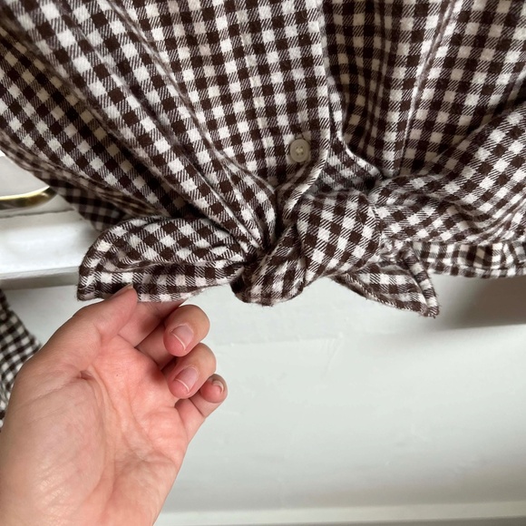 Madewell knotted Button Down - Picture 2 of 4